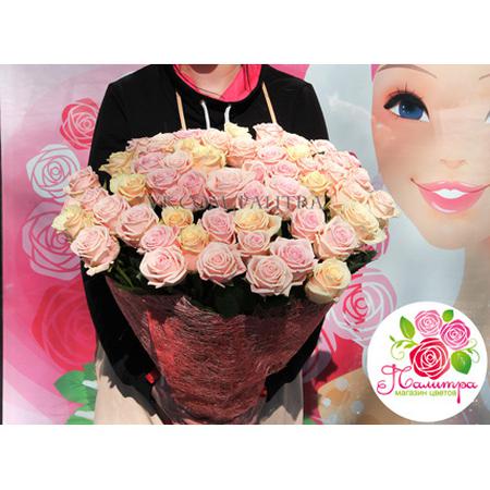 Букет 51 роза: нежно-розовая + кремовая